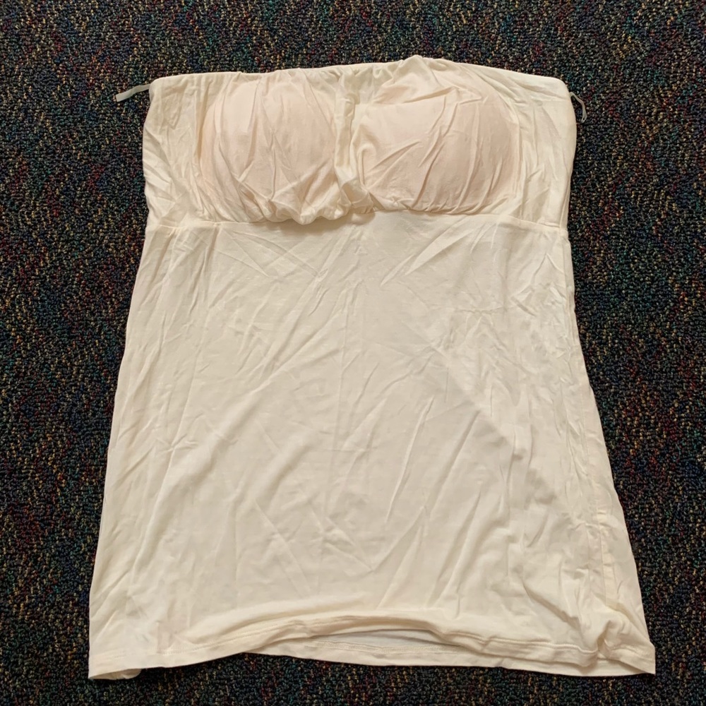 NWOT White tube top by Rue 21 / Sz Large